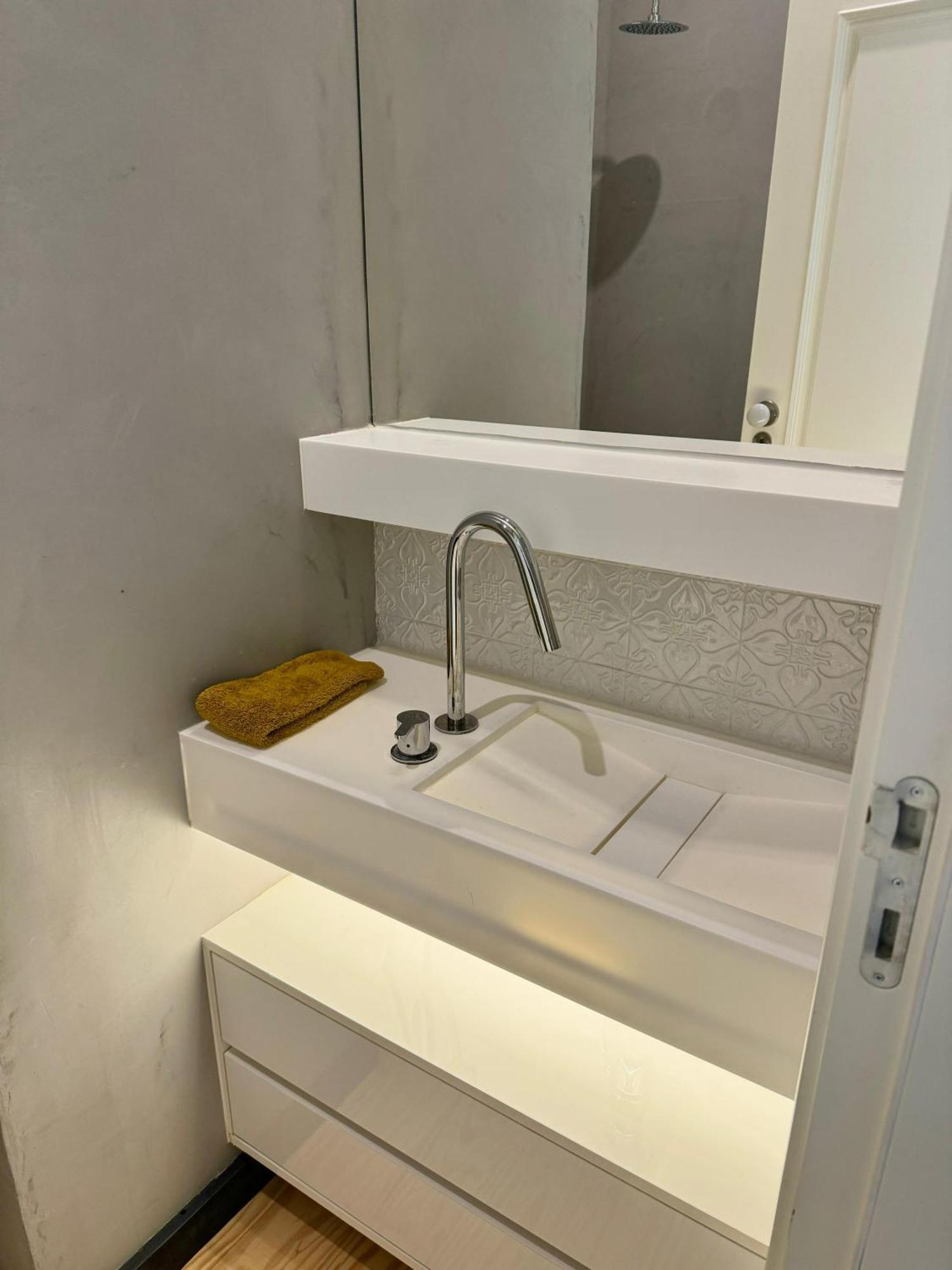 Quarto Na Baixa Wc Privativo Lisboa Ngoại thất bức ảnh